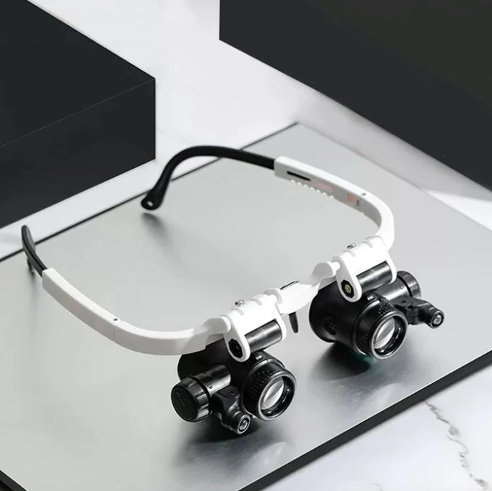 ClearView™ – Präzise Lupe mit anpassbarem LED-Licht