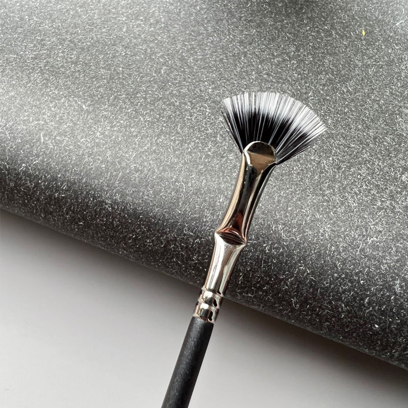 GlamGirl™ Professionelle Wimpernbürste (1+1 GRATIS!)
