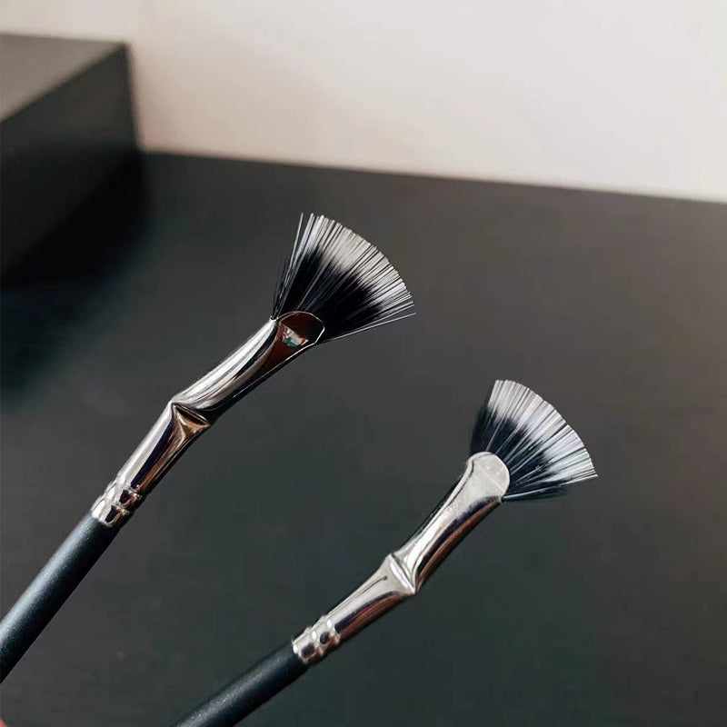 GlamGirl™ Professionelle Wimpernbürste (1+1 GRATIS!)