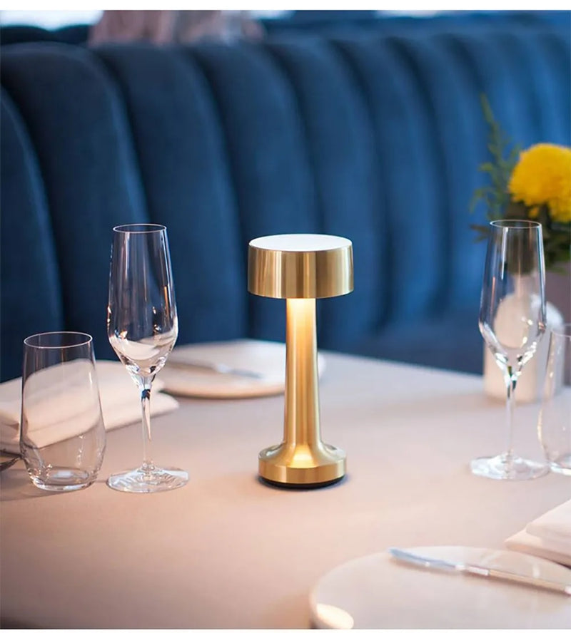 BistroGlow™ Retro Tischlampe