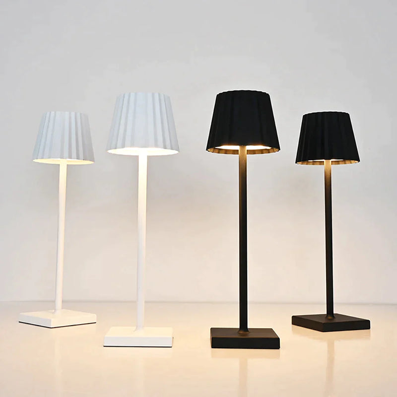 LumiGlow™ Retro-Tischlampe aus Aluminium