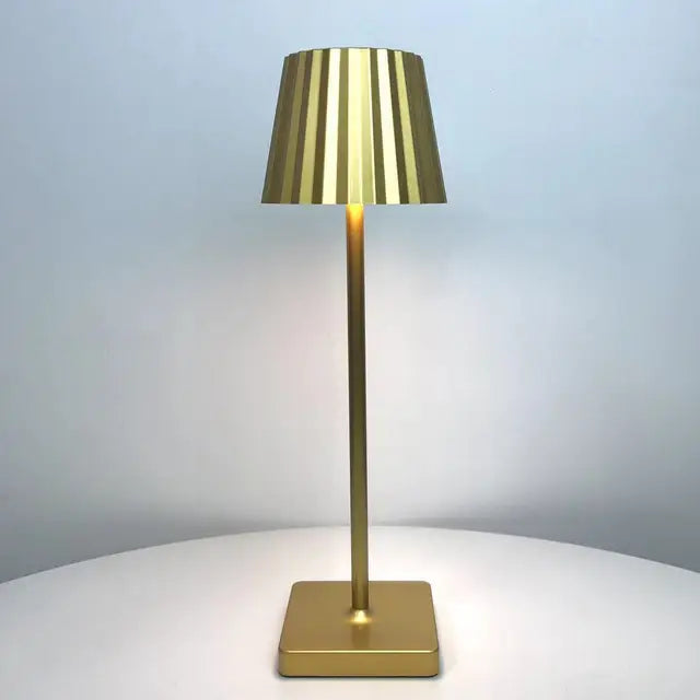 LumiGlow™ Retro-Tischlampe aus Aluminium
