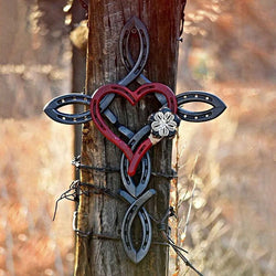 Hufeisenkreuz mit Herz